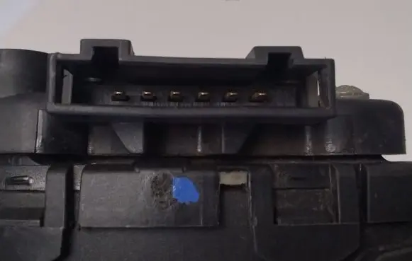 Audi A6 S6 C5 4B Accelerator throttle pedal 8D1723523G