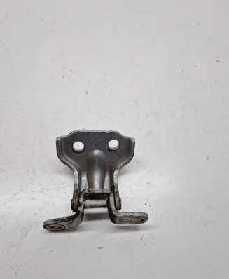 KIA Sorento Rear door lower hinge
