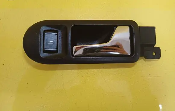 Volkswagen Golf IV Front door interior handle 3B1837114