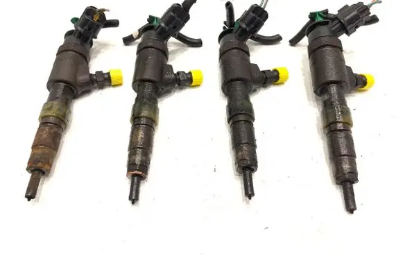 Fuel injectors set