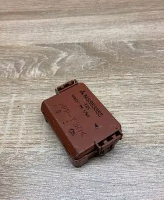 Mitsubishi Space Star Other control units/modules MB953355