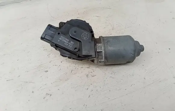 Opel Insignia A Wiper motor 13227393