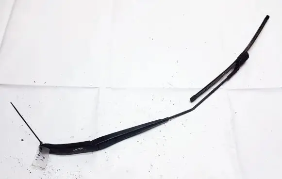 Alfa Romeo Giulietta Front wiper blade arm 50509405