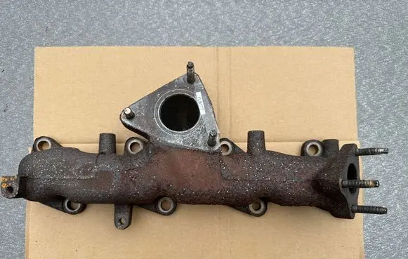 Nissan Patrol Y61 Exhaust manifold 14004VC102