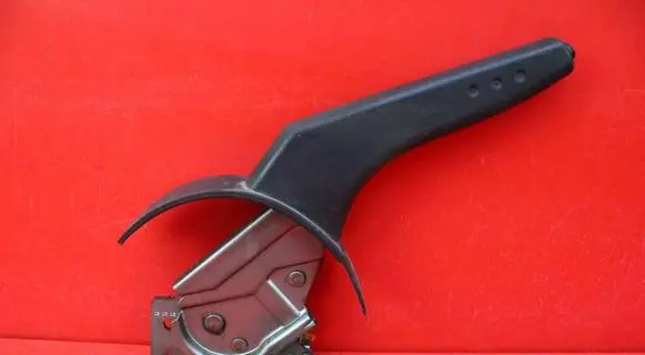 Handbrake/parking brake lever assembly