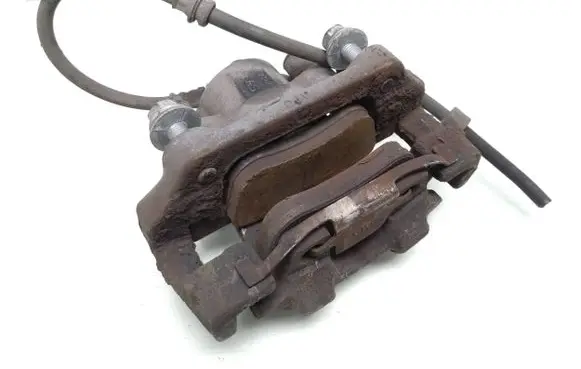 BMW 1 F20 F21 Front brake caliper W09104