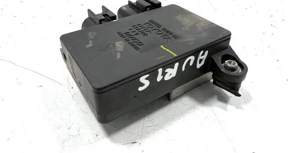Toyota Auris 150 Fan control module 8925712010 4993002241