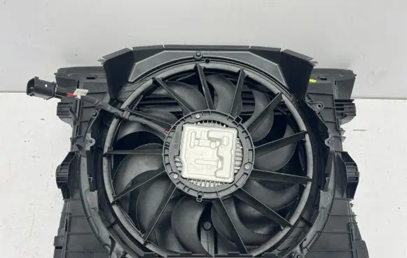 Porsche Macan (95C) Electric radiator cooling fan 85E121360