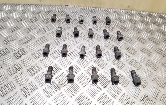 Volkswagen Eos Nuts/bolts 