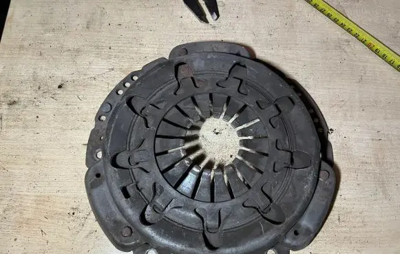 Nissan Micra Pressure plate 