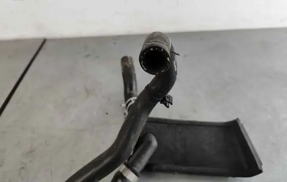 Volvo S90, V90 Engine coolant pipe/hose 31338297