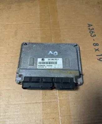 Skoda Fabia Mk1 (6Y) Engine control unit/module 047906033E 5WP4420210