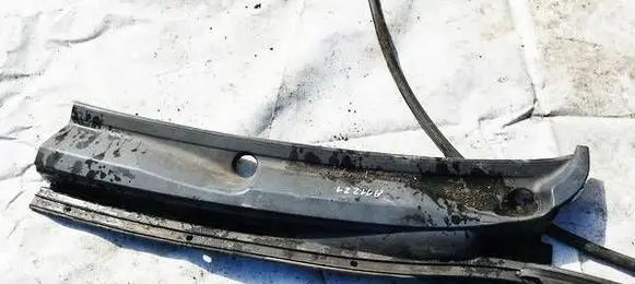 Toyota Corolla Verso E121 Wiper trim 5570913030