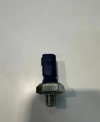 Volkswagen Tiguan Oil pressure sensor 06K919081