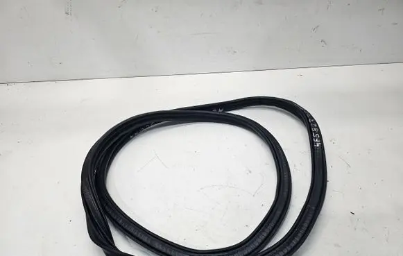 Audi A6 S6 C6 4F Rubber seal tailgate window/glass 4F5827705F