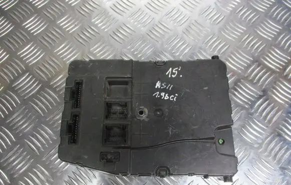 Renault Scenic II - Grand scenic II Central body control module 8200525383