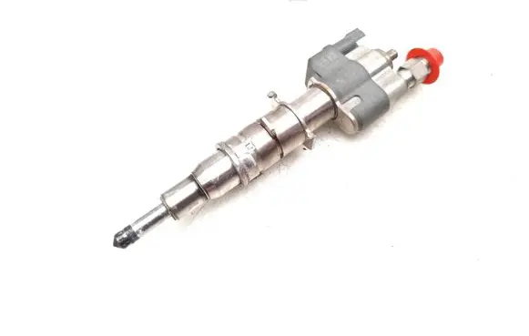 BMW 3 E90 E91 Fuel injector 7589048 758904807