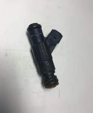 Audi A4 S4 B7 8E 8H Fuel injector 06B133551M 0280155065