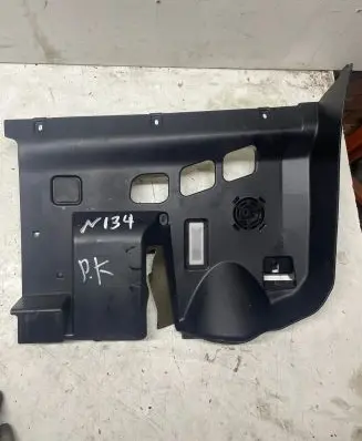 BMW 3 E90 E91 Dashboard lower bottom trim panel 7059285 7149811