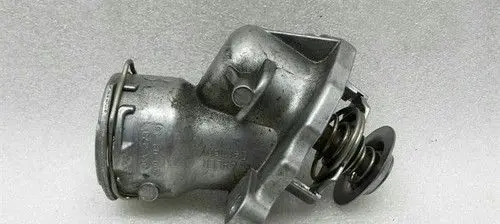 Mercedes-Benz CL C216 Thermostat housing A2732000215