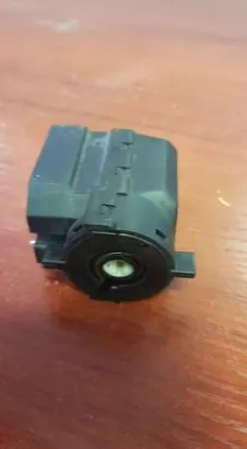 BMW 7 E38 Ignition lock contact 8363706