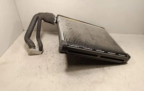 Air conditioning (A/C) radiator (interior)