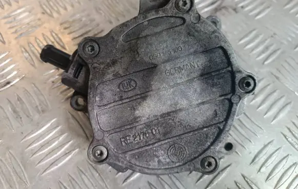 Audi A3 S3 A3 Sportback 8P Vacuum pump 06D145100 RE217601 03103030