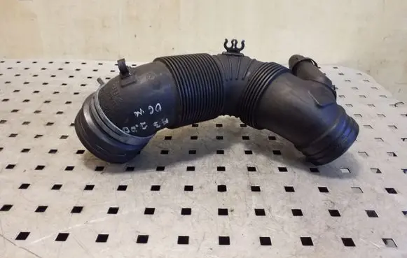 Audi A3 S3 8P Air intake duct part 3C0129654P