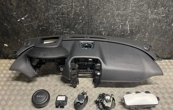 Jaguar F-Pace Dashboard GX7304320ECW