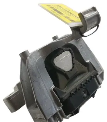 Engine mounting bracket