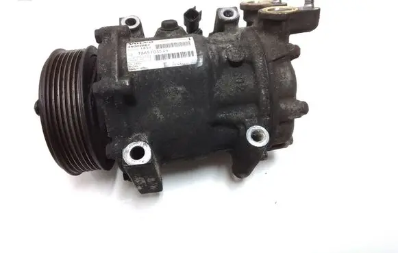 Volvo V60 Air conditioning (A/C) compressor (pump) 36002867