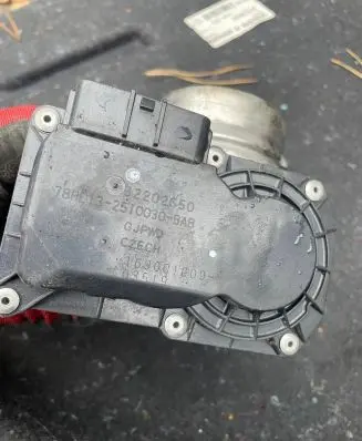 Volvo XC60 Throttle body valve 2510030BAB 169001G09 32202650