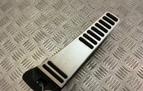 Volvo XC90 Accelerator throttle pedal 32269125