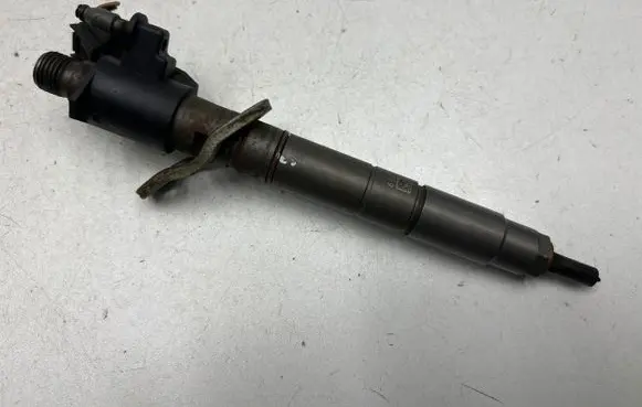 Fuel injector