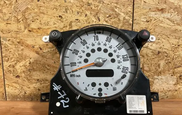 Mini One - Cooper R50 - 53 Speedometer (instrument cluster) 6921517 AR0039001 RG21452010
