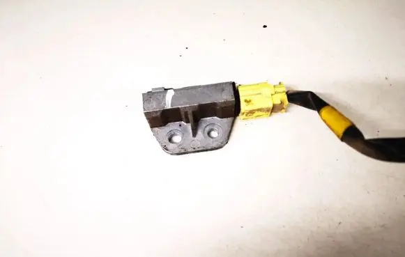 Nissan X-Trail T30 Airbag deployment crash/impact sensor