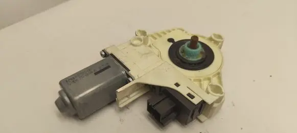 Audi A6 S6 C6 4F Front door window regulator motor 4F0959802D