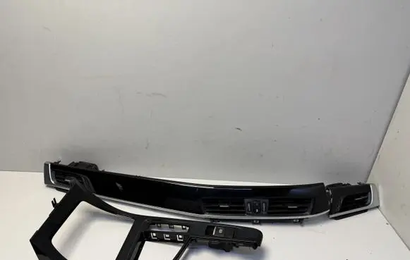 BMW X1 F48 F49 Dashboard glove box trim 9292548 9332456