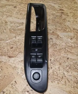 Volkswagen PASSAT B6 Electric window control switch 3C1867171B