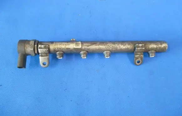 Mercedes-Benz ML W166 Fuel main line pipe A6420703495 1333100583