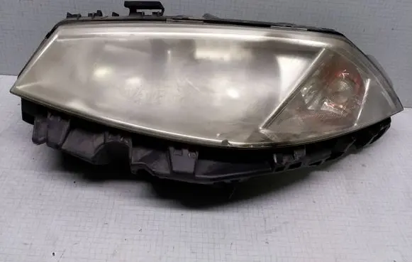 Renault Megane II Headlight/headlamp 8200073220J