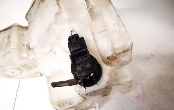 Lexus GS 300 350 430 450H Windscreen/windshield washer pump 8533060190 85330-60190