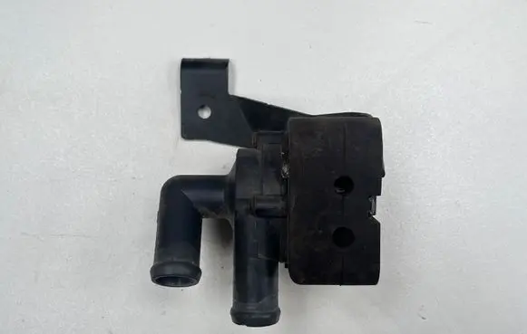 BMW 5 F10 F11 Electric auxiliary coolant/water pump 9239313