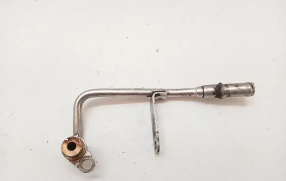 Volkswagen PASSAT B6 Engine coolant pipe/hose 03C121497D