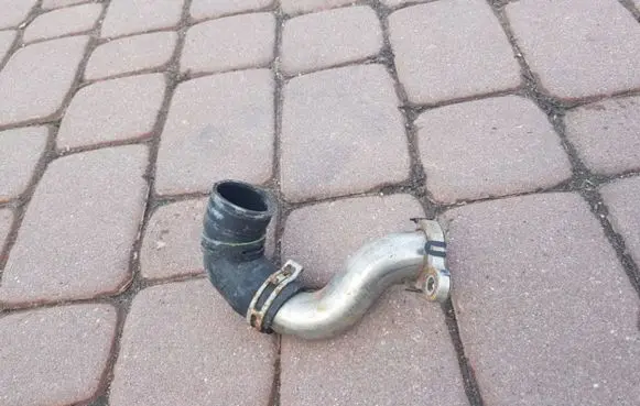 Renault Trafic III (X82) Air intake hose/pipe 43TYS