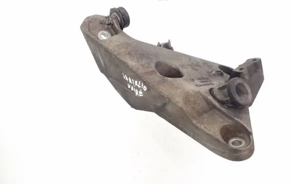 BMW X5 F15 Engine mounting bracket 6859785 2211685978501