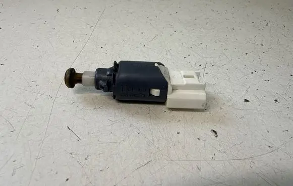 Renault Master III Clutch pedal sensor 8200168238B 4107M