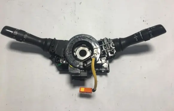 Toyota Avensis T270 Headlight wiper switch 39SUGS80