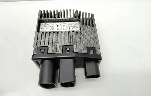 Volkswagen Transporter - Caravelle T5 Fan control module 3B0919506 898999000