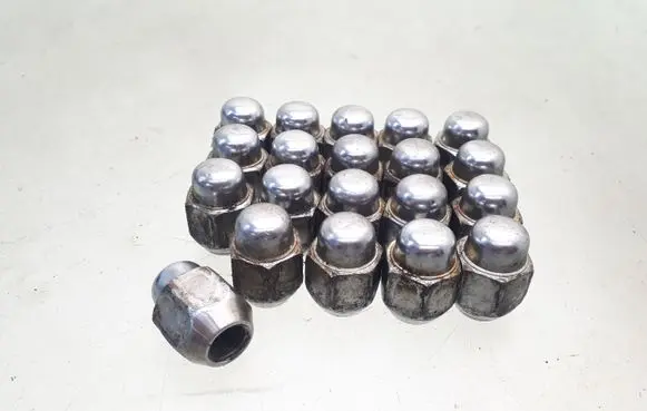 Hyundai Santa Fe Nuts/bolts 